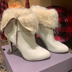 New In Box Jennifer Lopez Boots